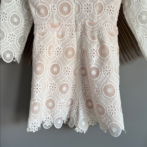 White Elliatt romper small NWT - Picture 5 of 6